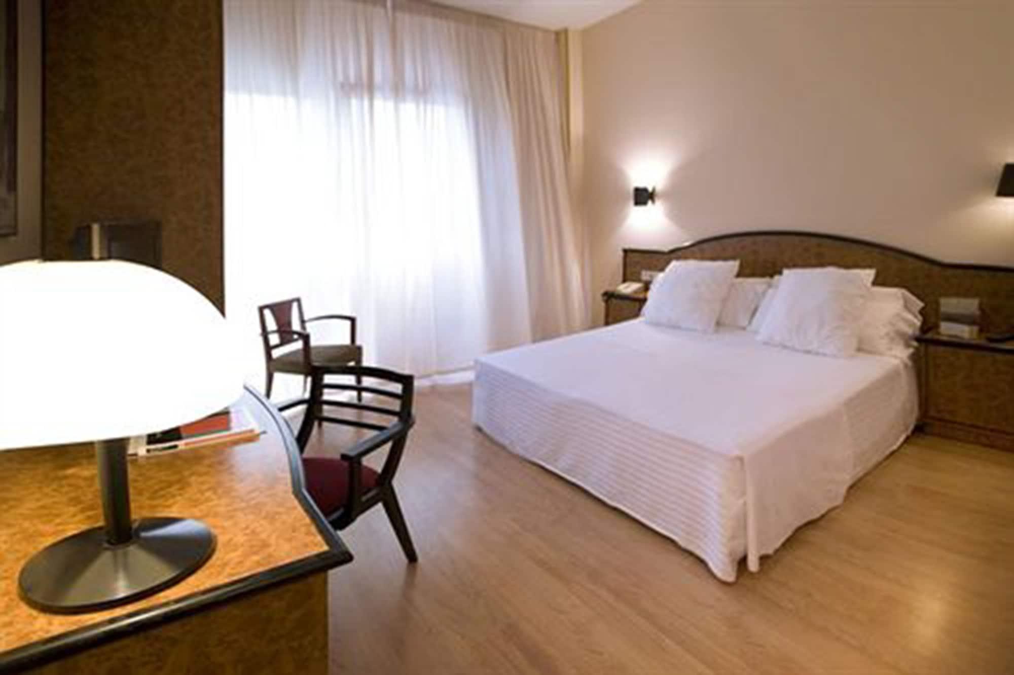 Hotel Air Penedes Vilafranca del Penedès Dış mekan fotoğraf