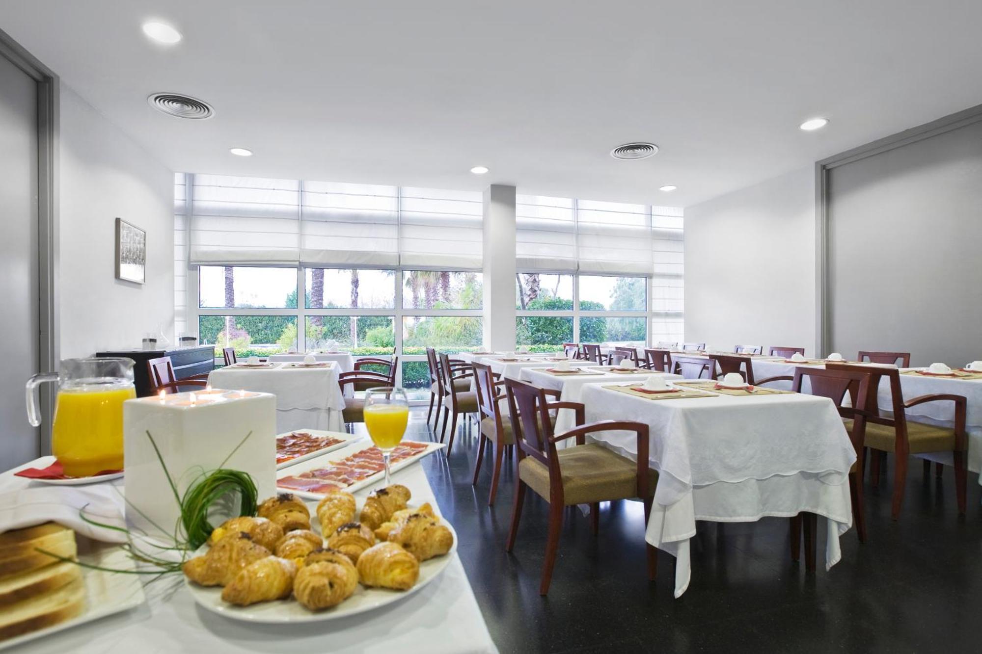 Hotel Air Penedes Vilafranca del Penedès Restoran fotoğraf